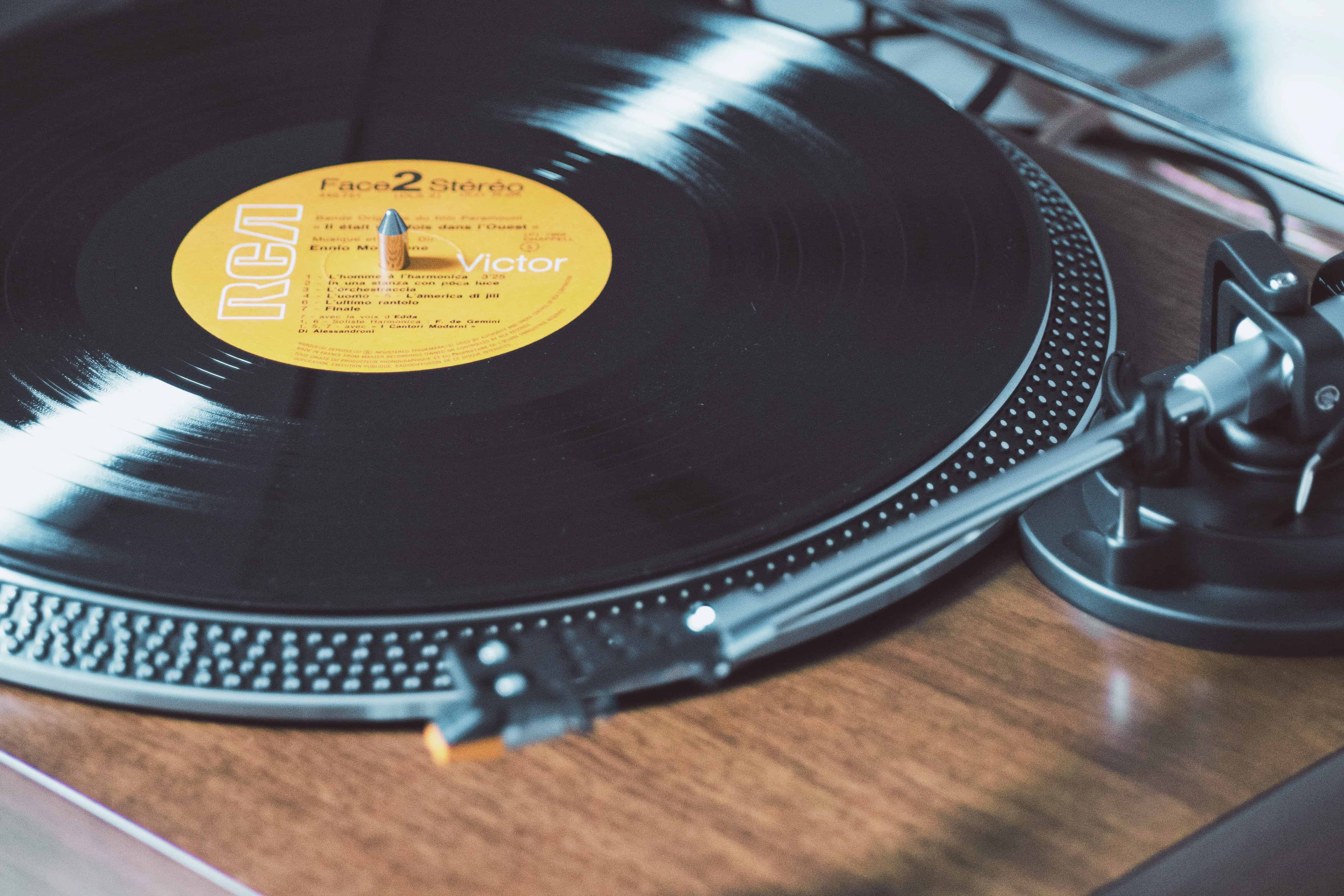 When Were Vinyl Records Invented? – Hipster Gear Lab